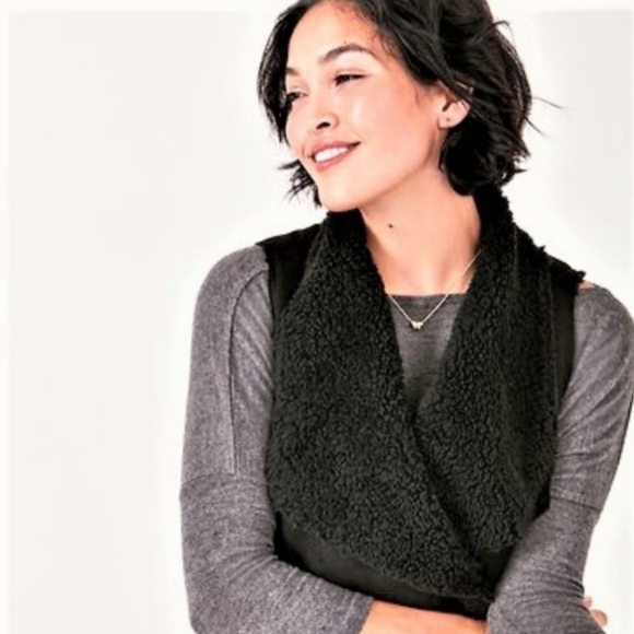 Stella & Dot Chalet Vest 2X Faux Fur Faux Suede Snap Button Vneck Collar Button - Picture 10 of 10